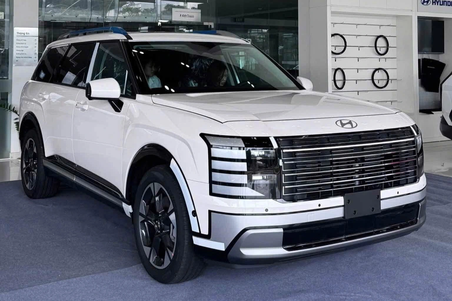 Hyundai Palisade 2026 Bản Prestige (Tiêu Chuẩn) Giá 1,5 Tỷ Đồng Có Gì Mới? 2 hyundai palisade 2026 ban tieu chuan ve dai ly anh1 1785125836180