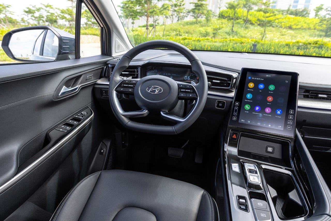 So sánh công nghệ các mẫu MPV mới nhất tại Việt Nam: Hyundai Custin có đang chiếm ưu thế? 10 Cặp màn hình