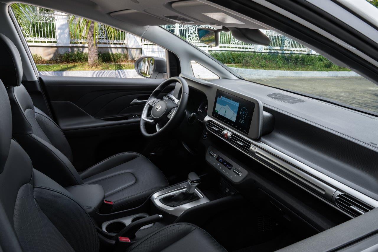 Hyundai Stargazer 2025: MPV Hàn Quốc thách thức vị thế của Mitsubishi Xpander tại Việt Nam 8 Khoang lái