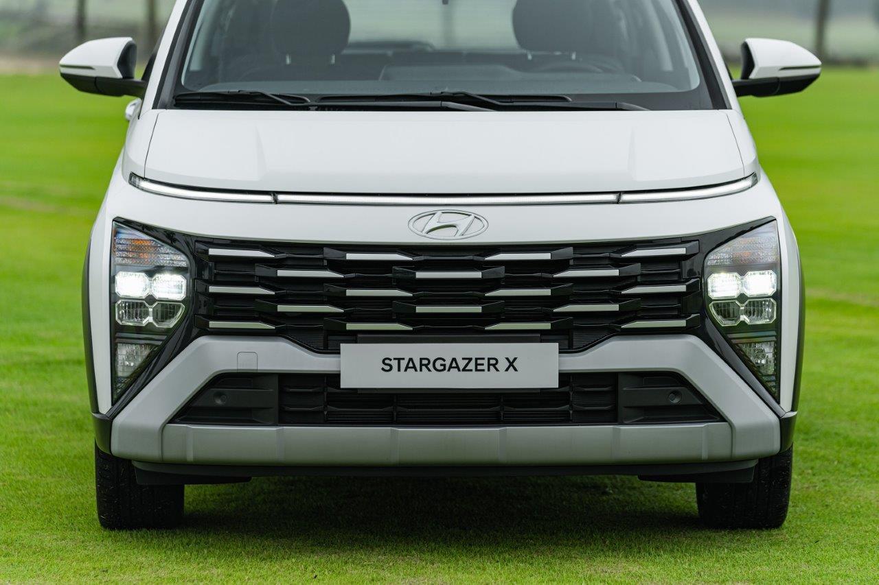 Mặt trước Hyundai Stargazer X 2025