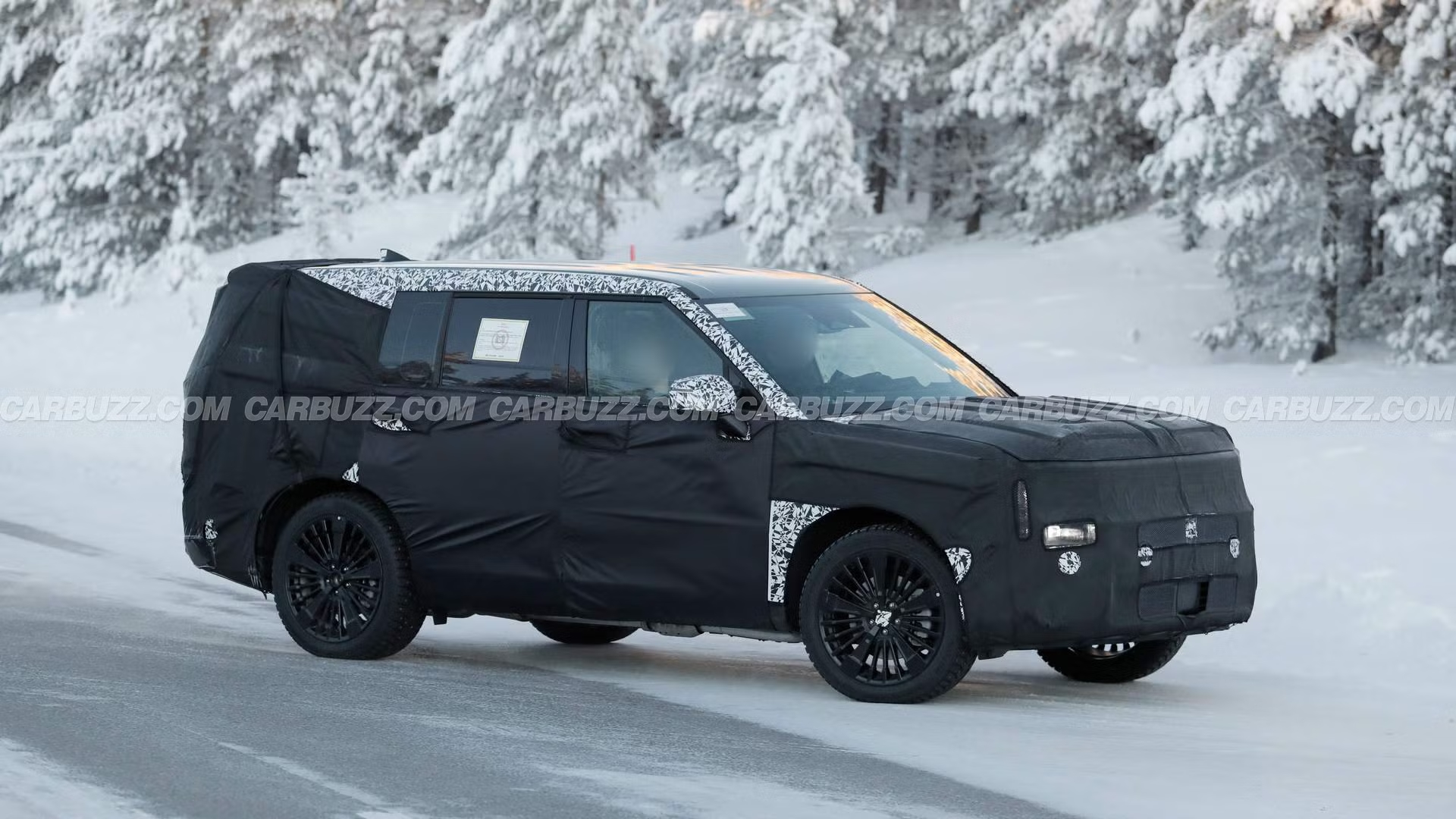 Hyundai Santa Fe Facelift 2027: Lột Xác Thiết Kế, Bỏ Đèn Chữ H Và Có Bản Chạy Điện EREV 3 hyundai santa fe facelift chay thu 3 1769567006725 1769567006948813589185