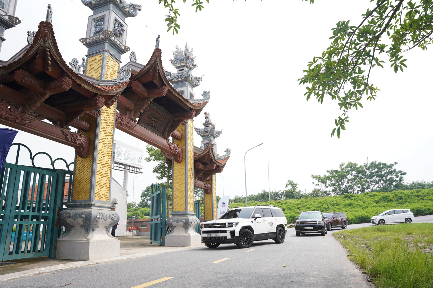 Hyundai Santa Fe: Phương Tiện Mang Lại Hạnh Phúc Cho Mọi Gia Đình 3 tha05467