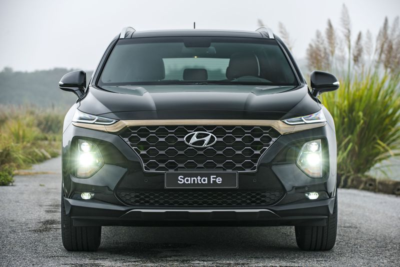 ngoại thất Hyundai SantaFe 2020