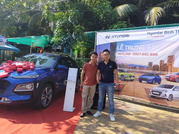 Trưng bày và giới thiệu Hyundai Kona tại thị xã Lagi 