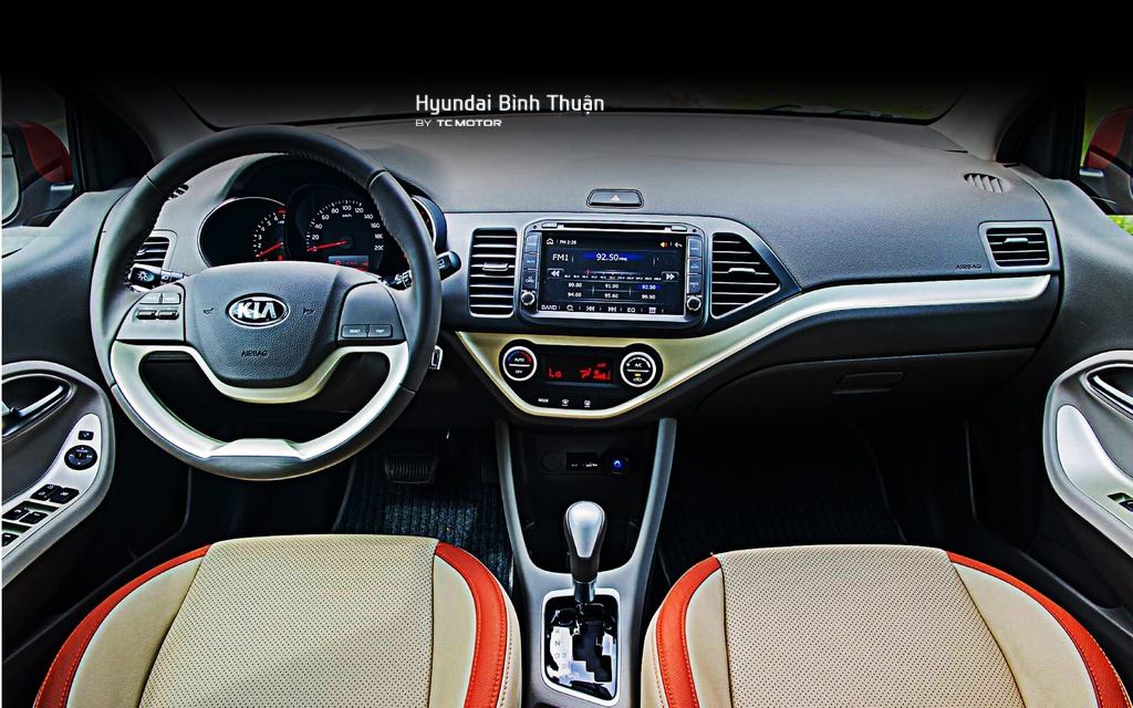 Hyundai Grand i10 và Kia Morning bản cao cấp, nên chọn xe nào?