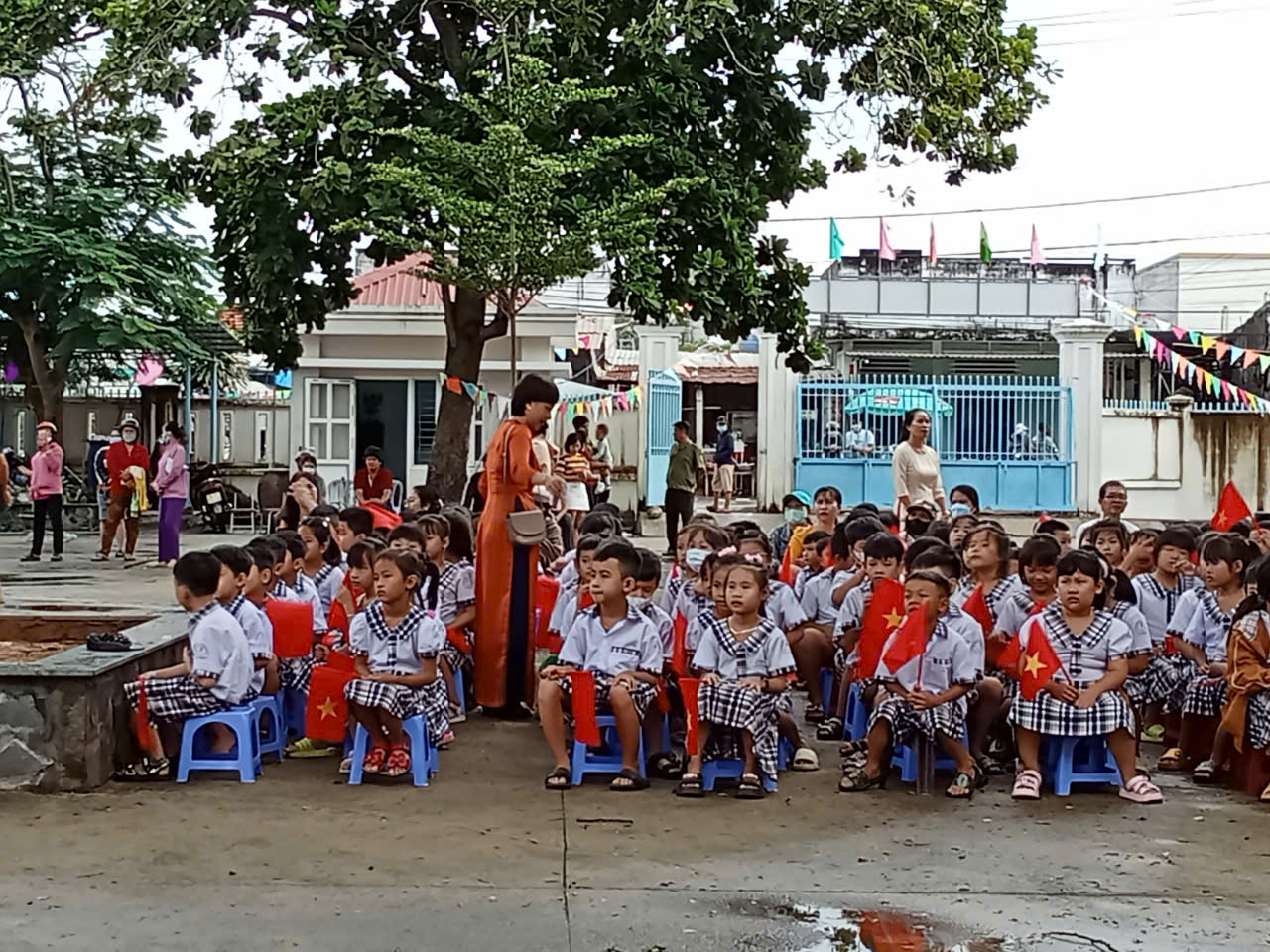 Lễ trao học bổng tại trường An Thịnh