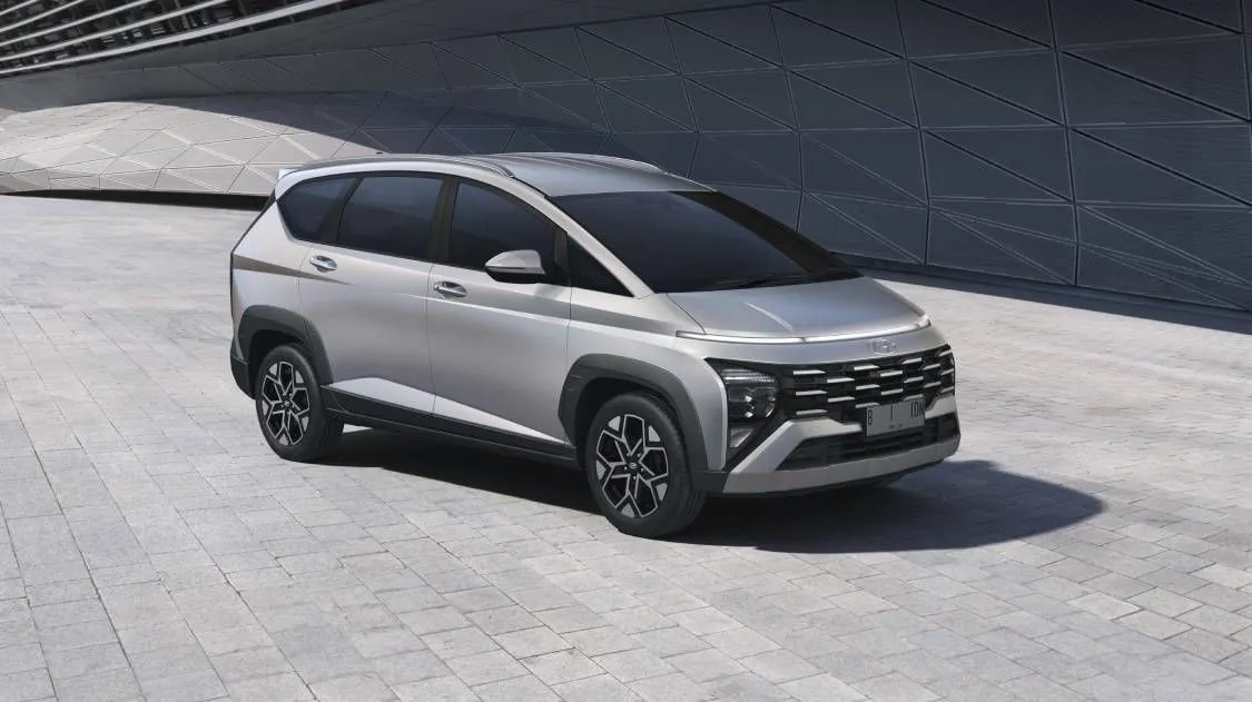 Hyundai Stargazer X Hyundai Stargazer X