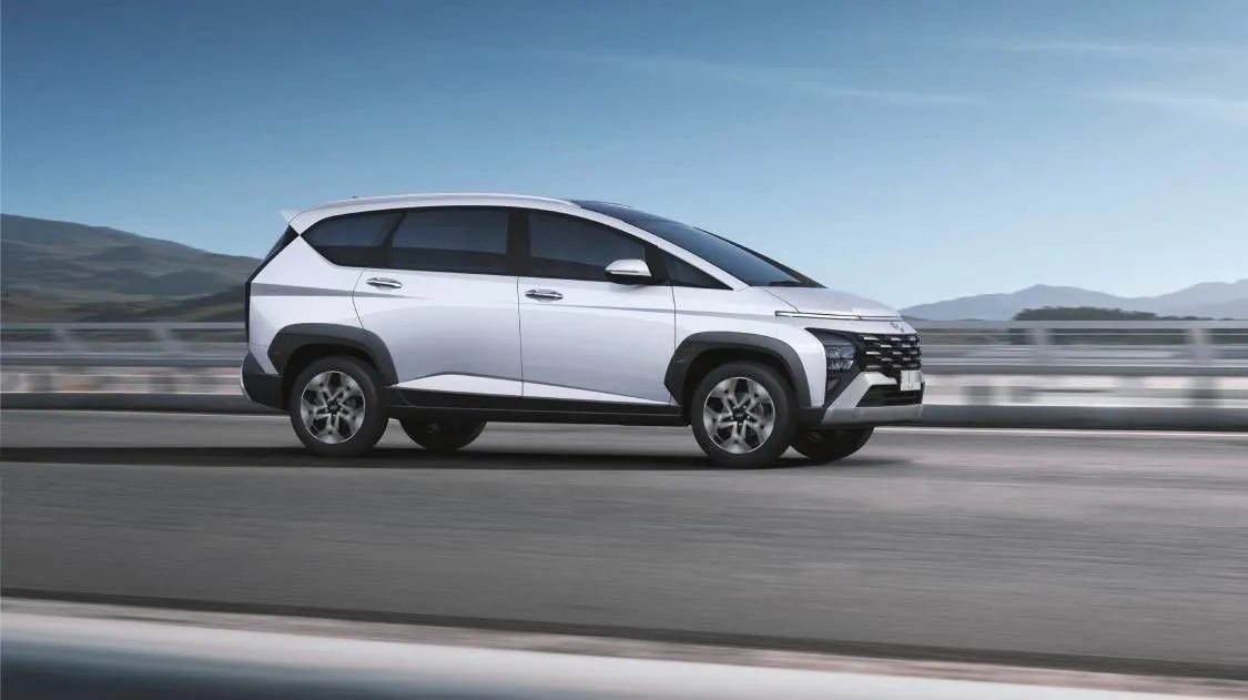 Hyundai Stargazer X Hyundai Stargazer X