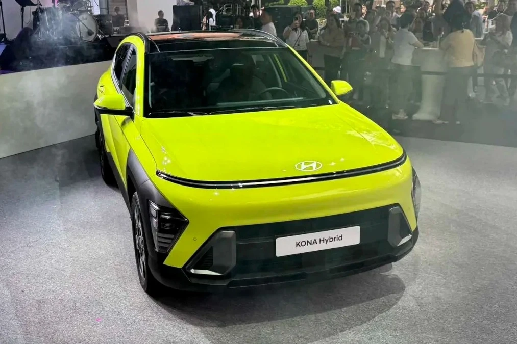 Mặt trước Hyundai Kona Hybrid 2025